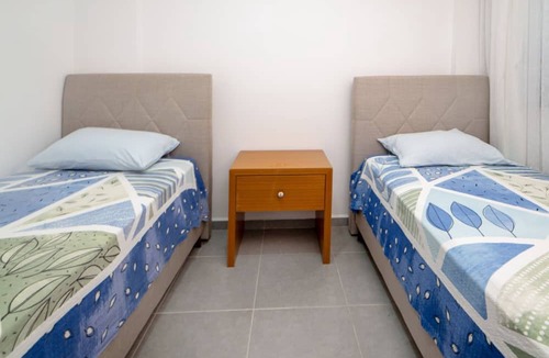 Milas Apartment | Vacation Flat w Pool and Garden in Milas