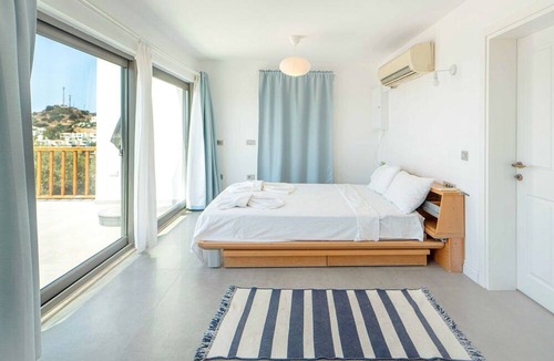 Koyunbaba Villa | Sea Duplex Villa with Terrace 3 min to Beach