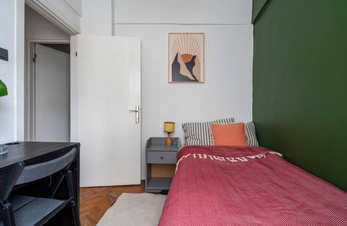 Uskudar Apartment | 0011 - Uskudar, central, cozy and economic flat.