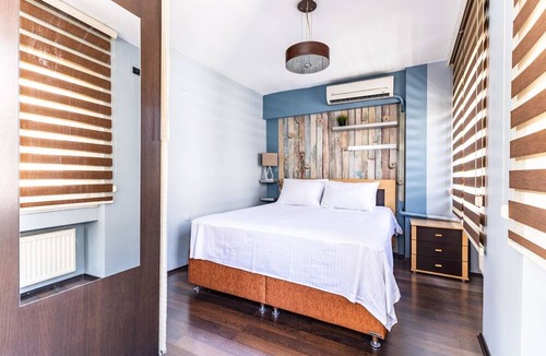 Moda Apartment | Vibrant Flat 5 min to Bull Statue in Kadikoy