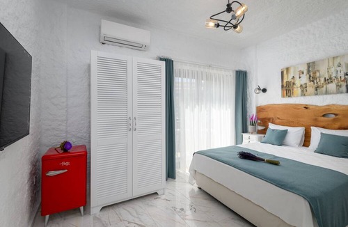 Alacati Hotel | Fethi Baba Konağı