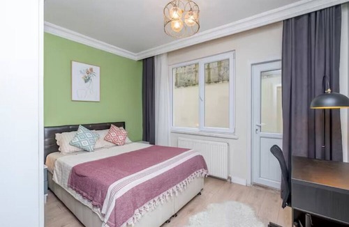 Kabatas Apartment | 0052 - Cihangir modernly designed, cozy new flat.