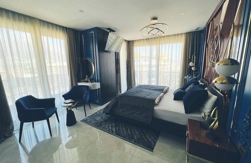 Mahmutlar Apartment | Luxus-Duplex Apartment, Whirlpool, Sea View, Bar, Bathrooms, Gym, private Beach