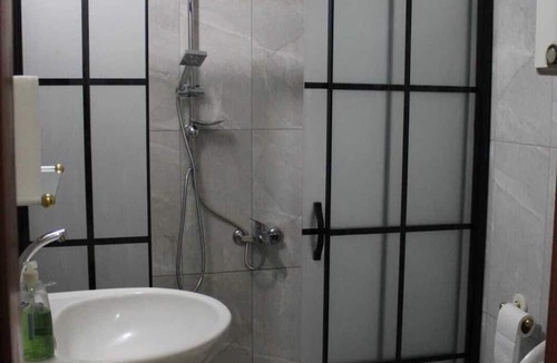 Osmangazi Apartment | Downtown core 3 bedroom fully equipped with Netflix