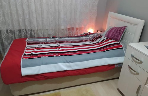 Bagcilar Apartment | 3-room Apartment. Close to park, Hospital, Walkway and transportation