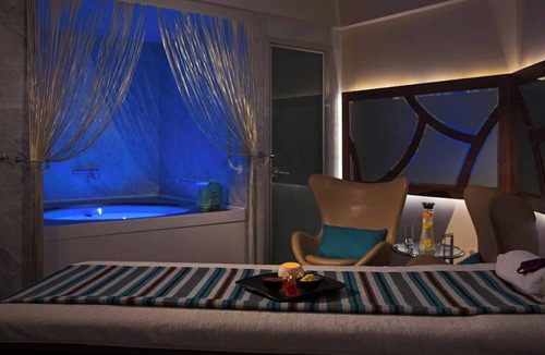 Izmir City Centre Hotel | Renaissance Izmir Hotel