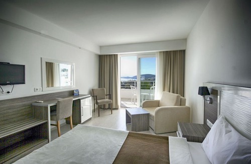Gumbet Hotel | Shark Club Hotel