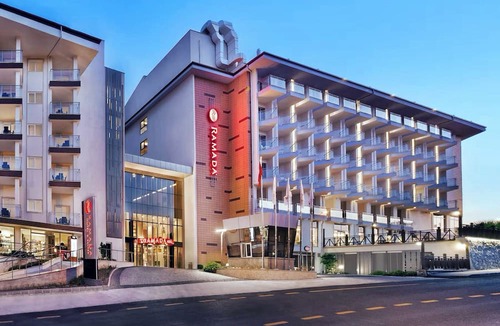 Kusadasi City Centre Resort | Luxury Serviced Apartment in Kusadasi, Turkey - Perfect for Short or Long Stays!