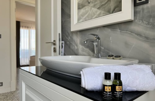 Mithatpasa Hotel | Cunda Rota Seaside