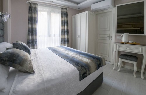 Sirkeci Hotel | Crowned Hotel
