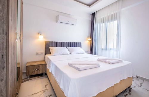 Kas House | Golden Rose Suit Pension