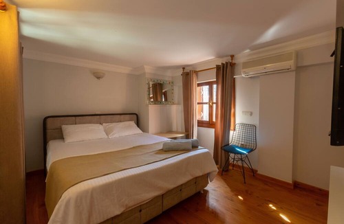 Kaleici Villa | Luxury Triplex Villa with Pool