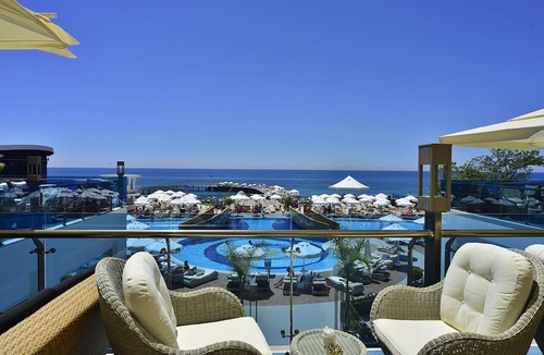 Avsallar Hotel | Azura Deluxe Resort & Spa Avsallar