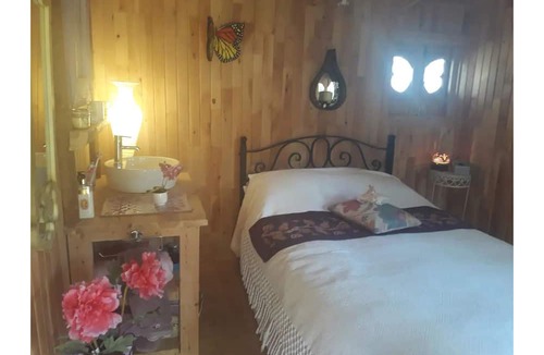 Duger Cottage | The Magic Faraway Treehouse with 3 bedrooms