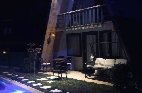 Sapanca Ski Chalet | Happy House Sapanca 1 Göl Manzaralı, Doğanın kucağında. Kuş sesleri ile uyanın.