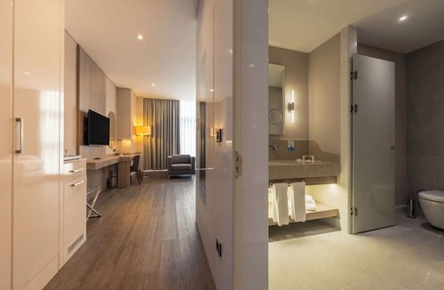 Bayrampasa Hotel | Ramada Encore by Wyndham Istanbul Bayrampasa
