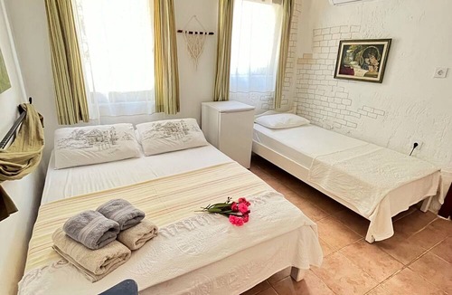 Bozcaada Hotel | Tenedos Tatil Odaları