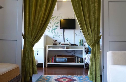 Rasimpasa Hostel | Tilas House No8