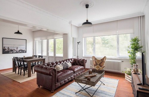 Bebek Apartment | This apartment is a 2 bedroom(s), 1 bathrooms, located in Beşiktaş, İstanbul.