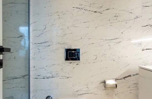 Bomonti Apartment | Amazing Central King Suite in 2 BR condo W Pool & Gym ( Ideal for long Stay)