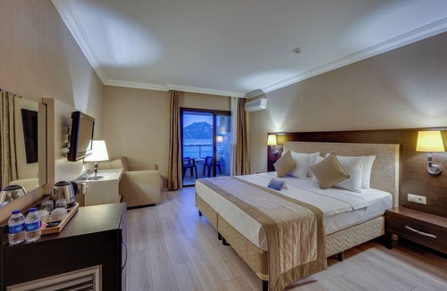 Icmeler City Center Hotel | Faros Premium Beach Hotel