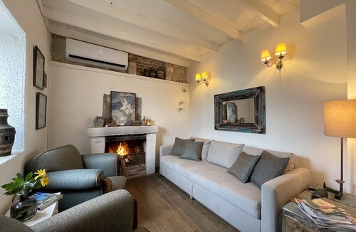 Urla House | Old Stone House with Private Garden Close to Urla City Center