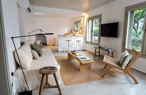 Akcapinar Hotel | The River House