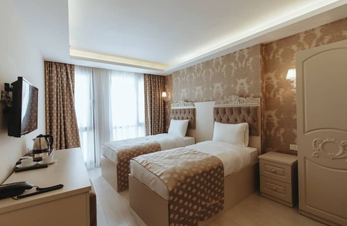 Cumhuriyet Hotel | Istanroom By KEO