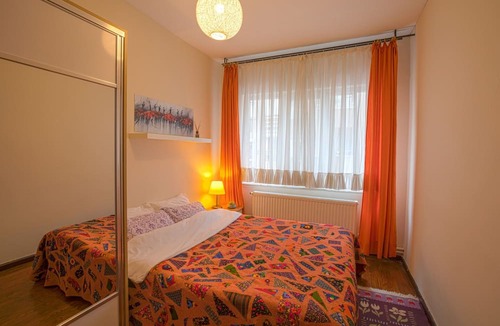 Bakırkoy Apartment | Cozy & Lovely in the City Center