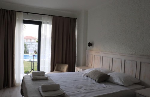 Hacımemis Hotel | Cemal Alaçatı Hotel