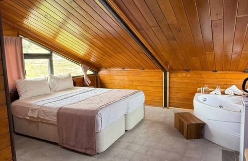 Mithatpasa Hotel | Cunda Bal Konak