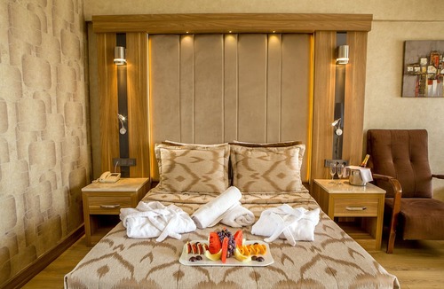 Camlık Mahallesi Hotel | Laur Hotels Experience & Elegance