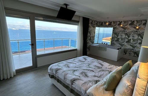 Cesme Hotel | Fener Hotel Cafe & Kahvalti