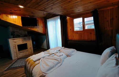 Agva Hotel | Hill River Hotel