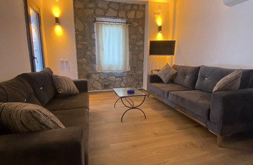Ortakent Apartment | Kemancı Suites & Restaurant & Beach