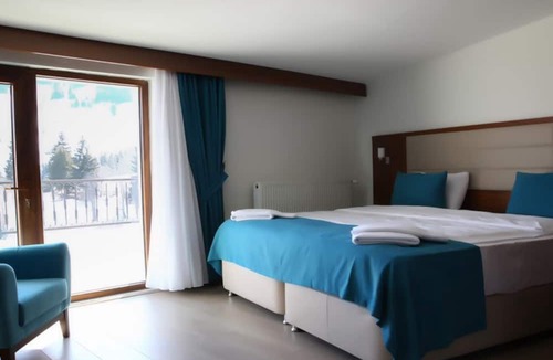 Savsat Hotel | Black Forest Hotel