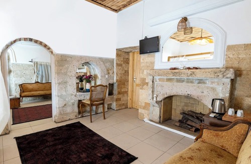 Tokoglu Hotel | Woodstock Alaçatı