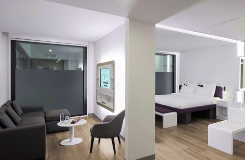 Arnavutkoy Hotel | YOTEL Istanbul Airport LANDSIDE, City Entrance