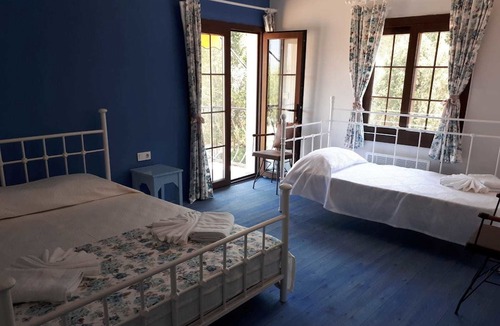Selcuk Hotel | Baska Bir Yer