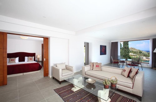 Golturkbuku Hotel | No 81 Hotel