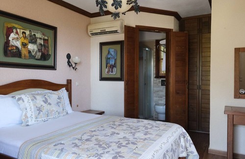 Bozcaada Hotel | Ada Bacchus Hotel