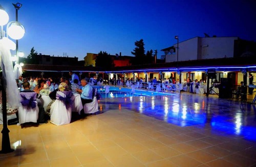 Bergama RV Rental | Caravan Camping