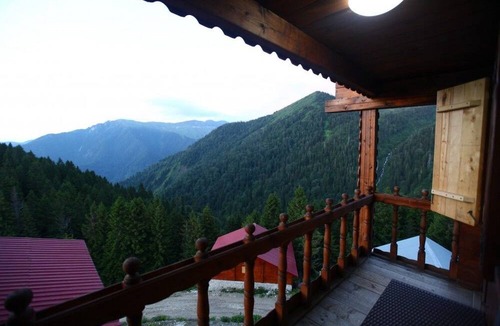 Camlihemsin Hotel | Hazindag Doga Konuk Evi