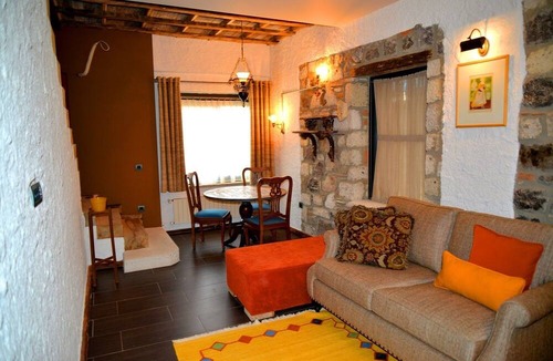 Hacımemis House | Alacati Suites