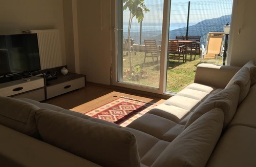 Sapanca Villa | Charming Lake View, Mountain Villa