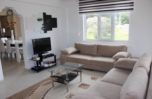 Yesiluzumlu Villa | Villa Xclusive by Turkish Lettings