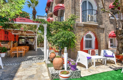 Sarimsakli Hotel | Otel Türk Evi