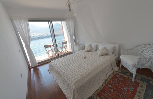 Karaburun Hotel | Reyhan Hotel