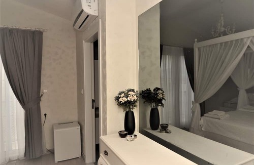 Hacımemis Hotel | Alacati Eldoris Otel