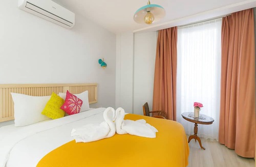 Talimhane Hotel | Karlion Palace Taksim